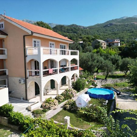 Apartmani Andrea Herceg Novi Exteriér fotografie