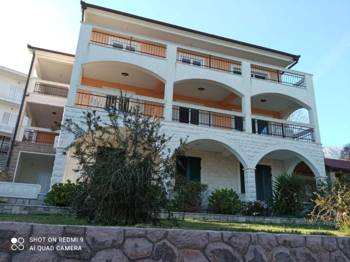 Apartmani Andrea Herceg Novi Exteriér fotografie