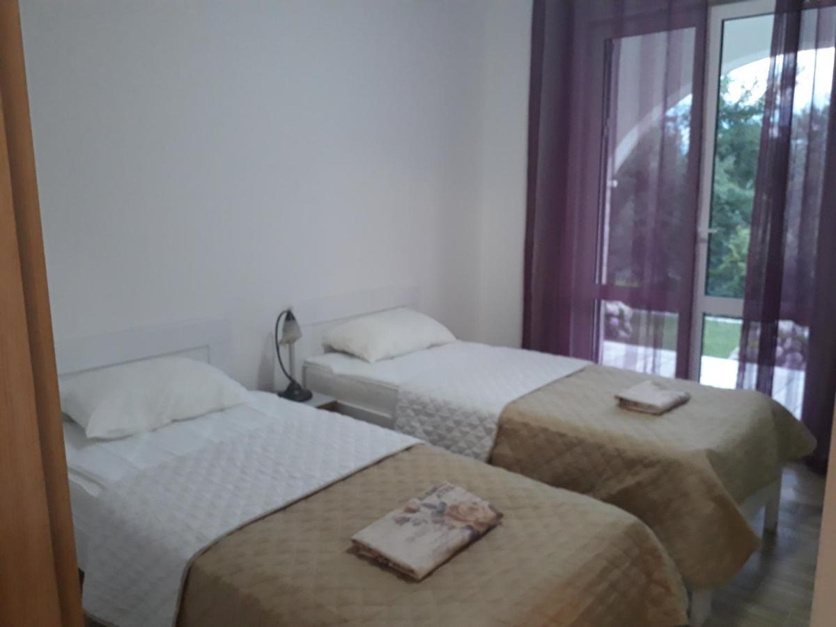 Apartmani Andrea Herceg Novi Exteriér fotografie
